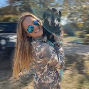 Meet your Posher, Olivia